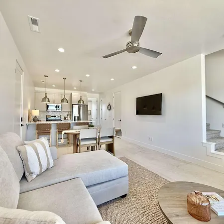 Designer Townhome In Kanab Near Zion And Bryce